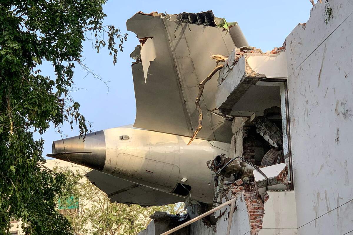 air plane crushing india: thesis air plane crushing india: thesis new